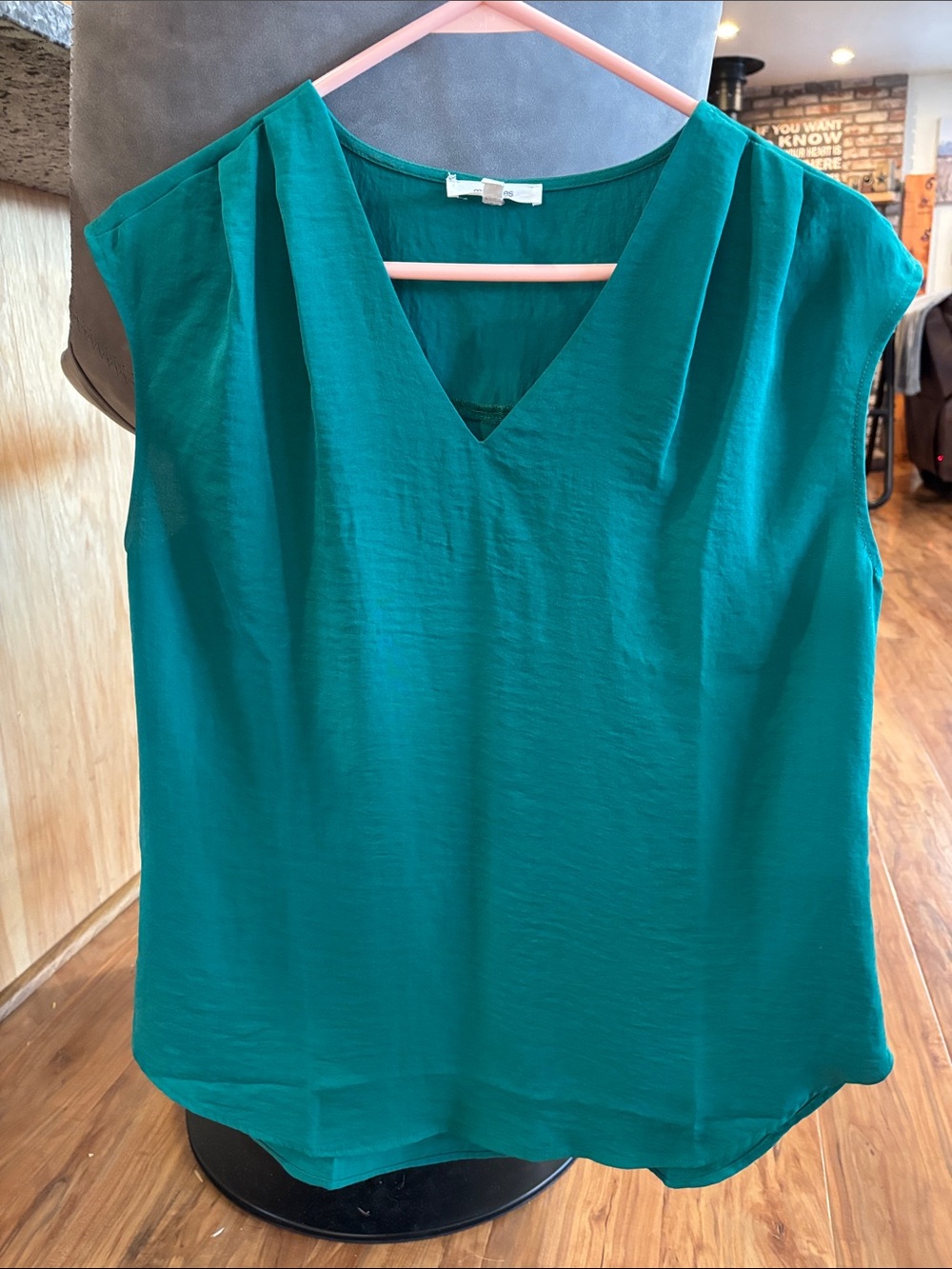 Sleeveless V-Neck Top in Teal
